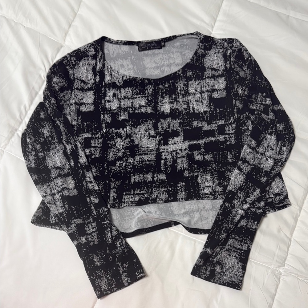 Sympli Black and White Crop Top